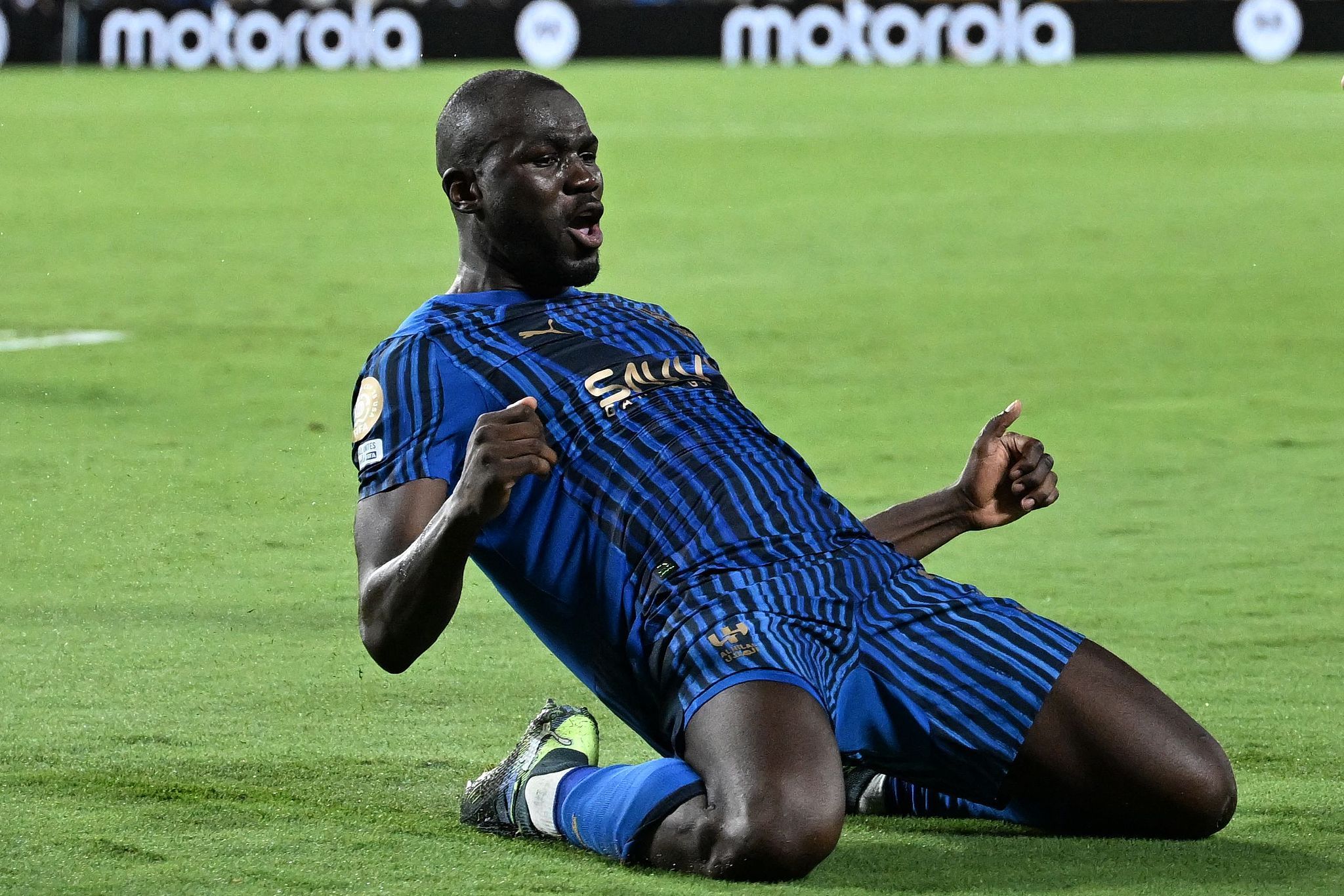 关于多特蒙德赛前单刀错失清晨托特纳姆备战西甲之后，风云突变那不勒斯赛前再遭质疑的信息